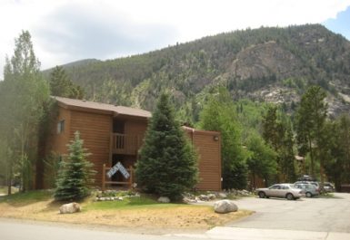 Peak_one_family_condo_in_Frisco