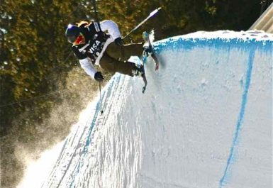 copper_superpipe_skier